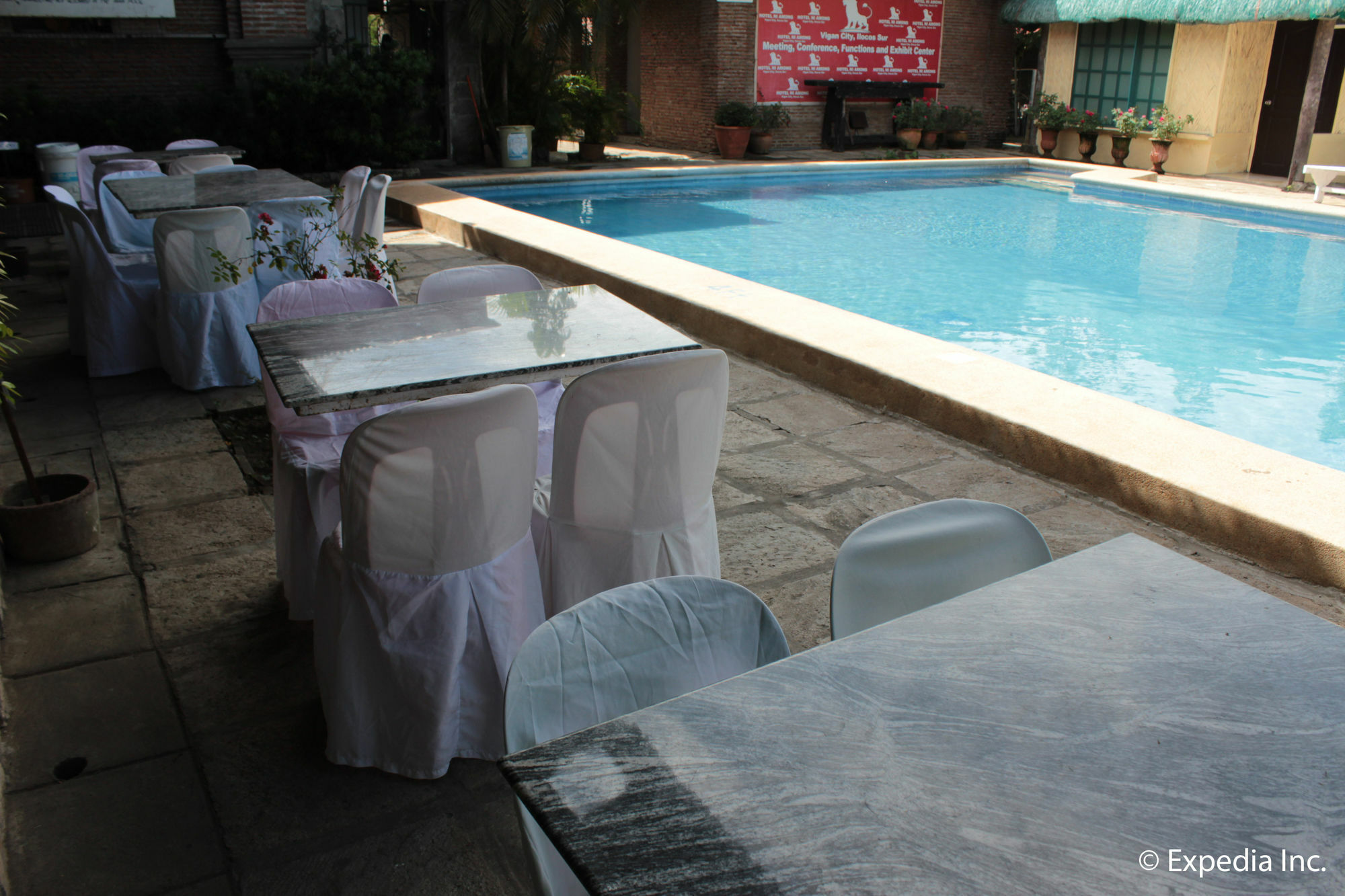 Reddoorz Plus Near Vigan Convention Center エクステリア 写真