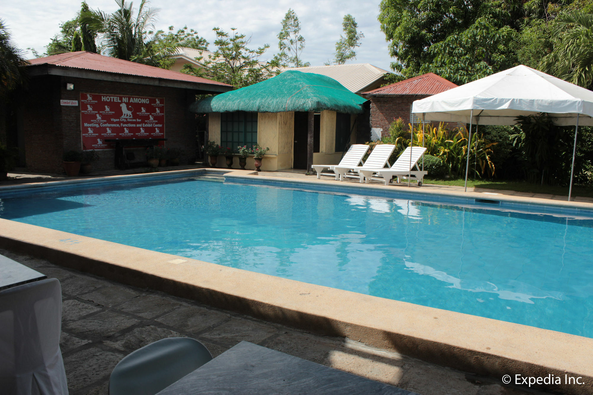 Reddoorz Plus Near Vigan Convention Center エクステリア 写真