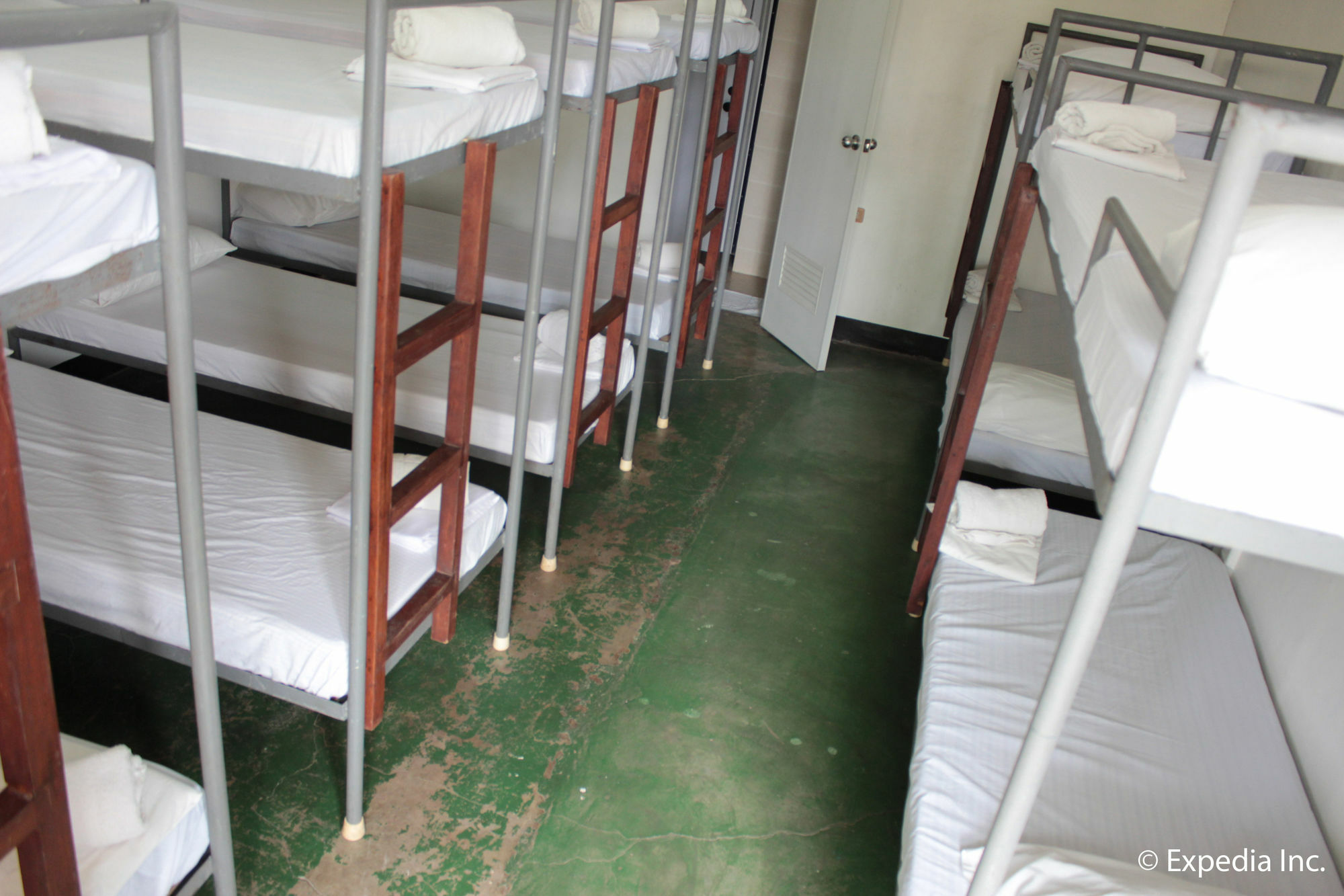 Reddoorz Plus Near Vigan Convention Center エクステリア 写真