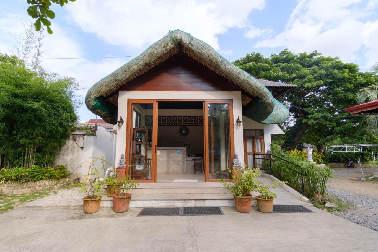 Reddoorz Plus Near Vigan Convention Center エクステリア 写真
