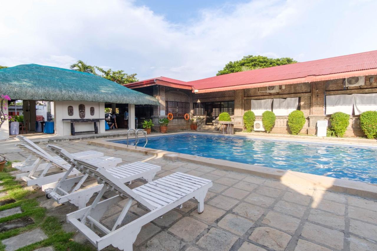 Reddoorz Plus Near Vigan Convention Center エクステリア 写真