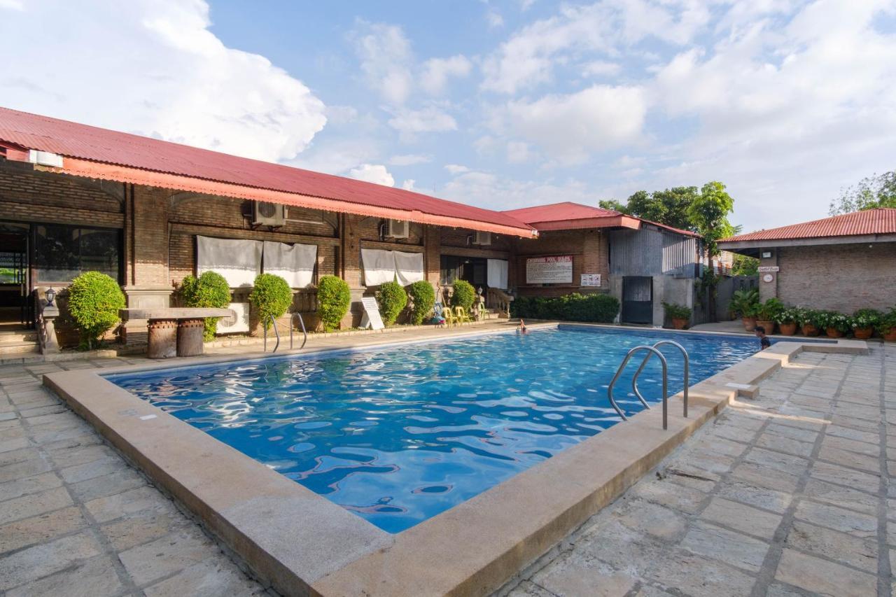 Reddoorz Plus Near Vigan Convention Center エクステリア 写真