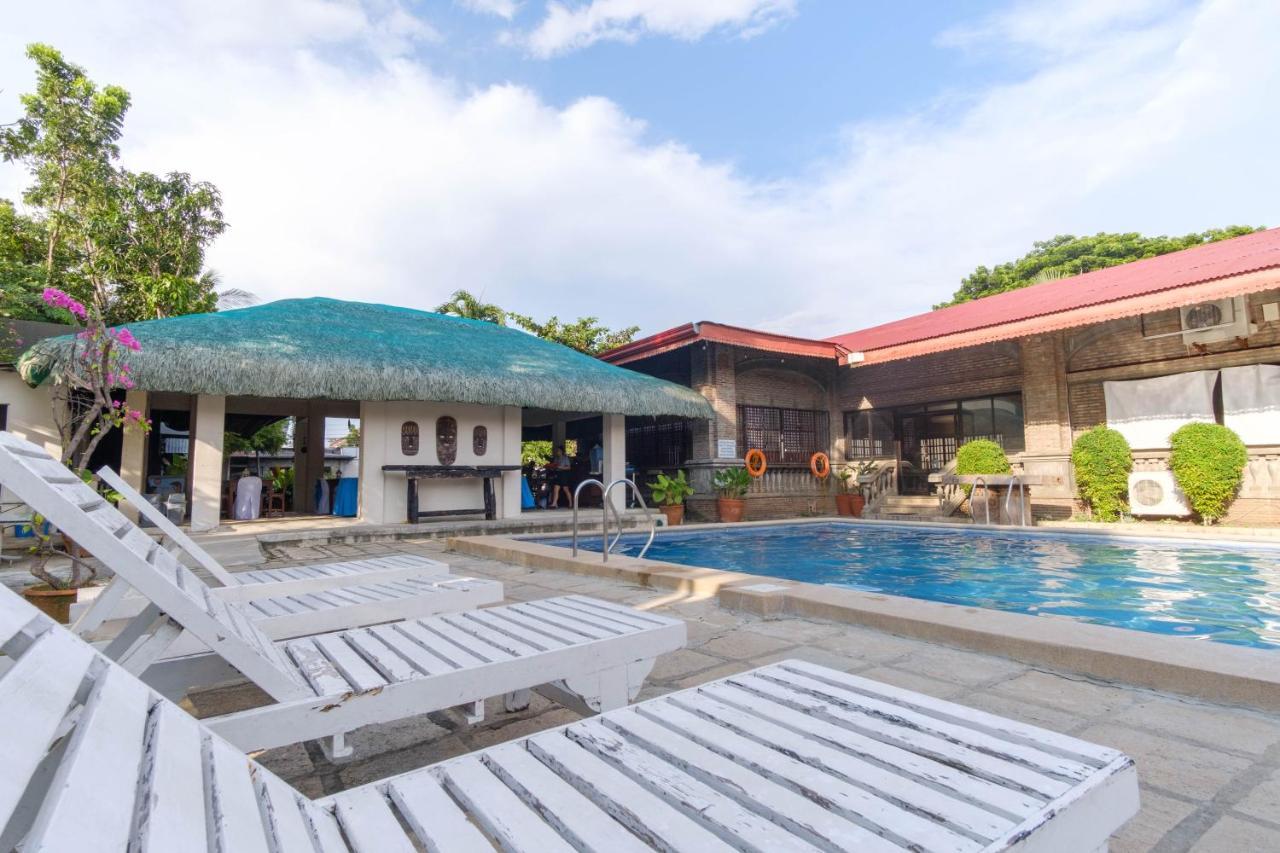 Reddoorz Plus Near Vigan Convention Center エクステリア 写真